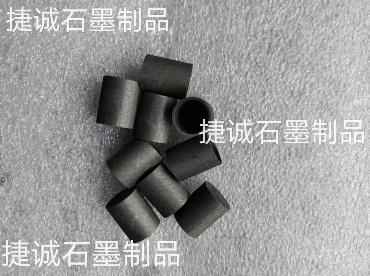 石墨坩堝，高純石墨坩堝，等靜壓石墨坩堝，石墨匣缽坩堝，高精密石墨坩堝，石墨坩堝加工，石墨坩堝加工廠，石墨坩堝生產廠家